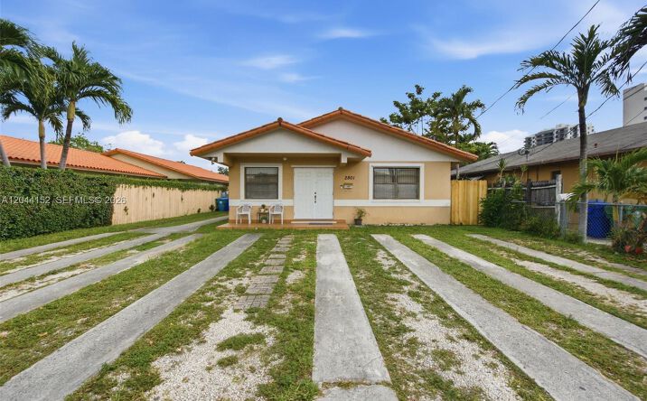 2801 SW 24th St, Miami