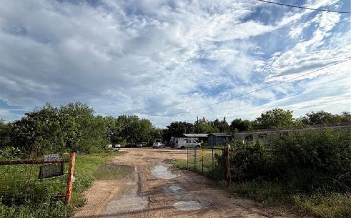 Pictures of Land property located at 3225 W Mile 9 1/2 Road, Mission, TX 78574 for sales - image #1