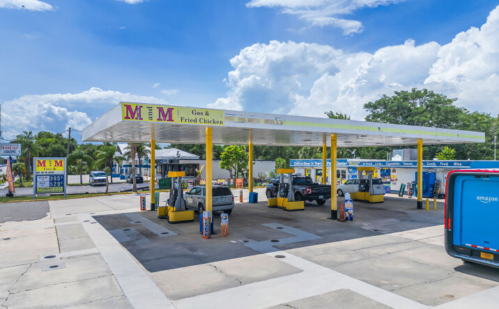 Pictures of Retail, Business for Sale property located at 2740 Sarno Road, Melbourne, FL 32935 for sales - image #1