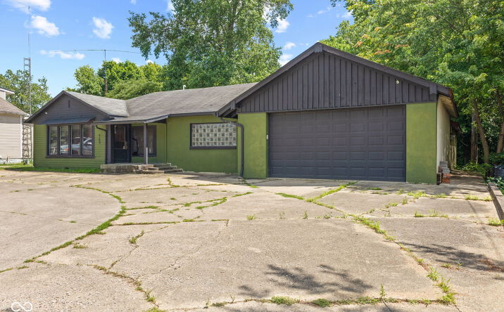 Pictures of Office property located at 149 W Boggstown Road, Shelbyville, IN 46176 for sales - image #1