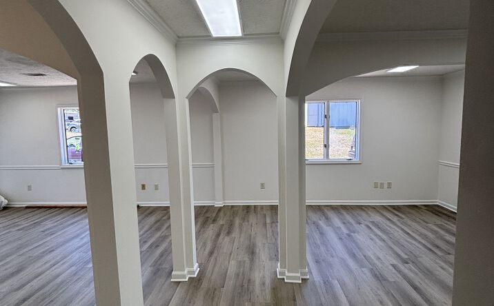 Pictures of Retail property located at 2066 Watson Blvd, Warner Robins, GA 31093 for sales - image #1