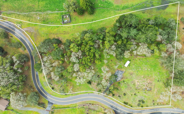 Pictures of Land property located at 2924 Old Bennett Ridge Road, Santa Rosa, CA 95404 for sales - image #1