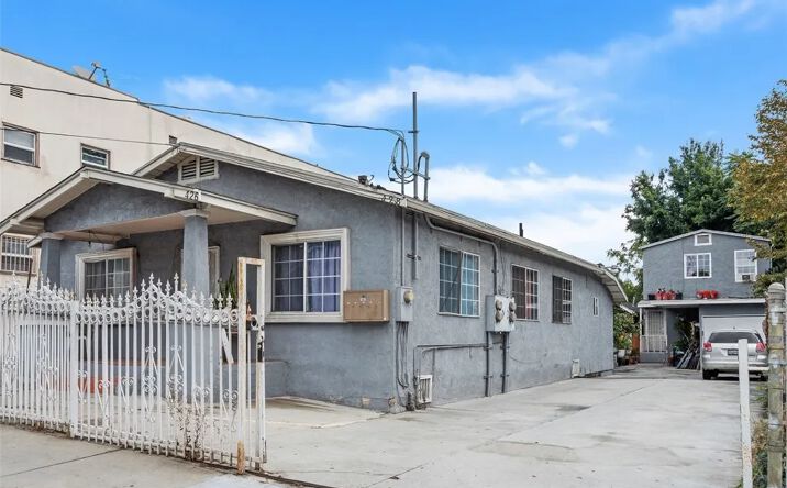 Pictures of Multifamily property located at 426 N Virgil Avenue, Los Angeles, CA 90004 for sales - image #1