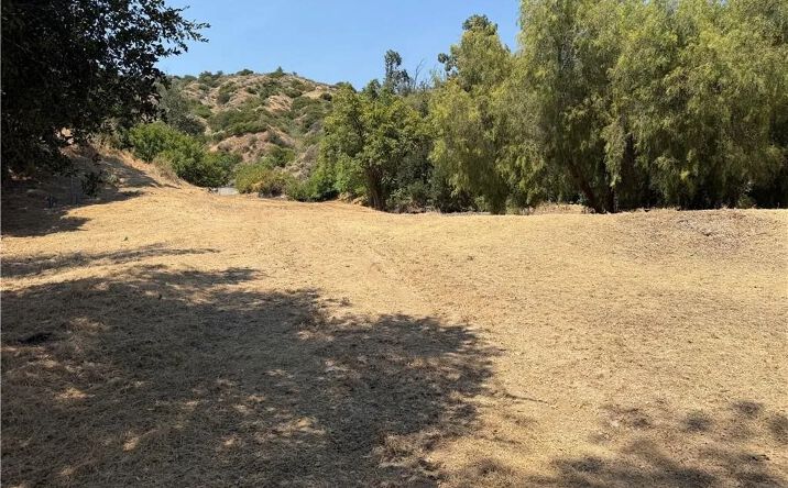 Pictures of Land property located at 811 Crescent, Monrovia, CA 91016 for sales - image #1