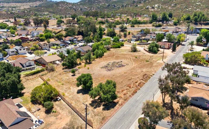 Pictures of Land property located at Los Coches Rd East Unit 4, El Cajon, CA 92021 for sales - image #1