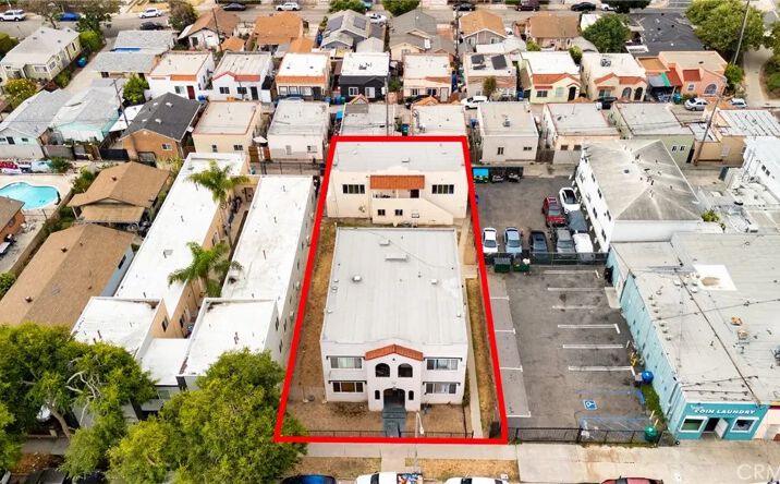 Pictures of Multifamily property located at 1224 E 17th Street, Long Beach, CA 90813 for sales - image #1