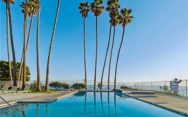 Pictures of Multifamily property located at 17350 W Sunset, Pacific Palisades, CA 90272 for sales - image #1