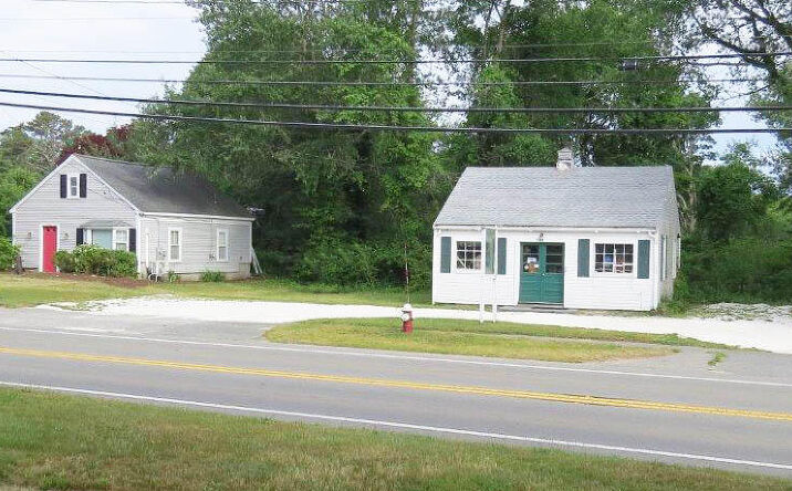Pictures of Retail, Industrial property located at 1134 &1142 Main Street, Chatham, MA 02633 for sales - image #1