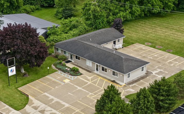 Pictures of Business for Sale, Office, Retail, Land property located at 4742 Beckley Road, Battle Creek, MI 49015 for sales - image #1