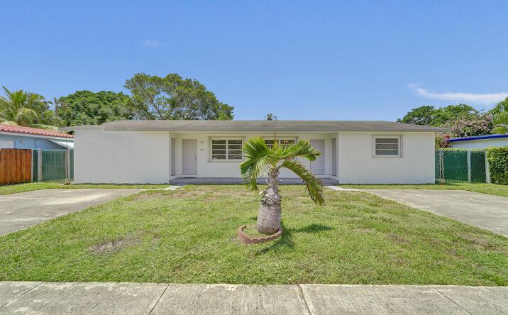 Pictures of Multifamily property located at 5830 Garfield Street, Hollywood, FL 33021 for sales - image #1