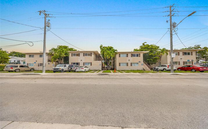 Pictures of Multifamily property located at 731 SW 5th St, Miami, FL 33130 for sales - image #1