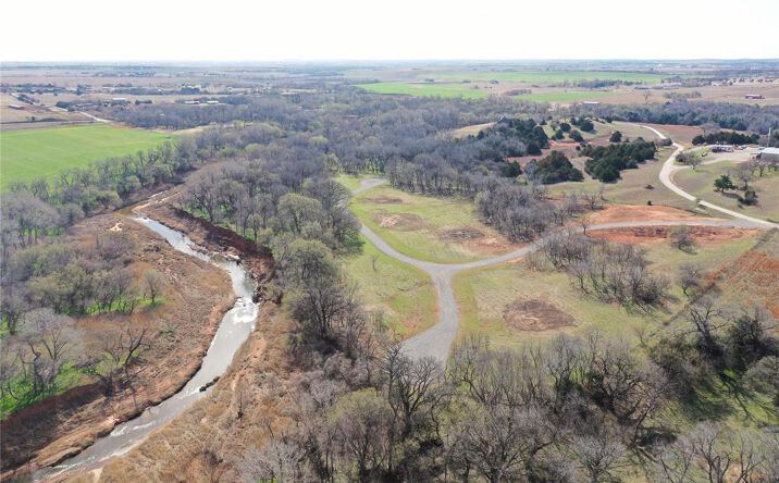 Pictures of Land property located at Buck Lane, Weatherford, OK 73096 for sales - image #1