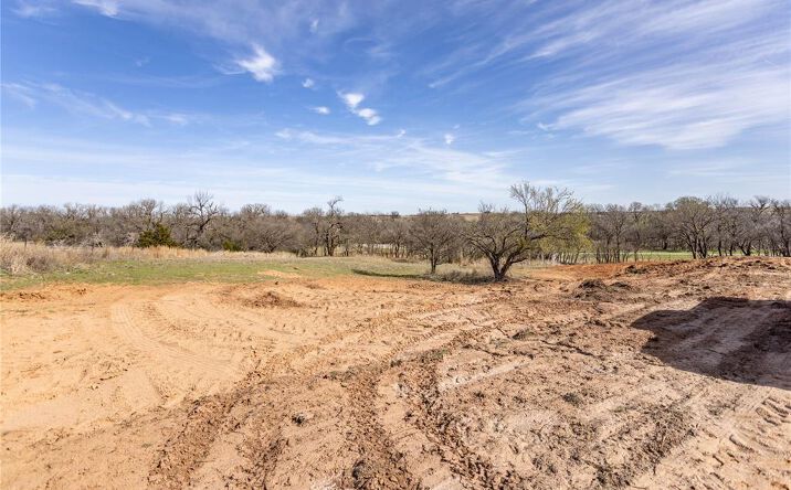 Pictures of Land property located at White Tail Road, Weatherford, OK 73096 for sales - image #1