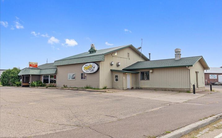 Pictures of Retail, Industrial property located at 1230 N Knowles Avenue, New Richmond, WI 54017 for sales - image #1