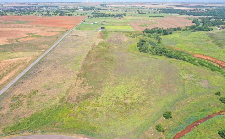Pictures of Land property located at 09 E Arapaho Road, Weatherford, OK 73096 for sales - image #1