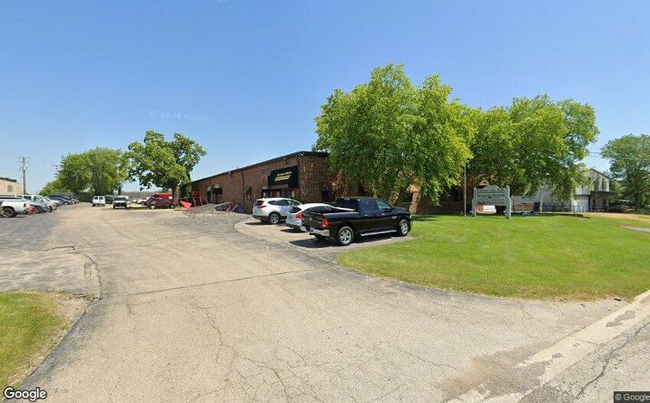 Pictures of Industrial property located at 27W982 W Commercial Avenue 3, Lake Barrington, IL 60010 for sales - image #1