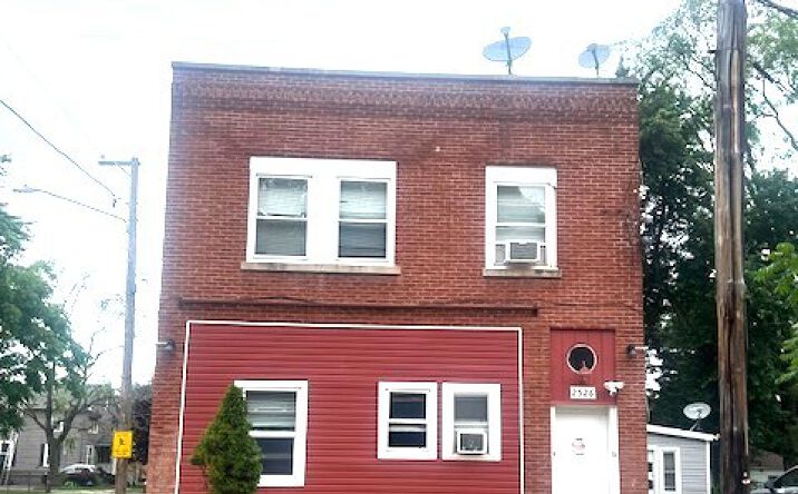 Pictures of Multifamily property located at 2526 Broadway Street, Blue Island, IL 60406 for sales - image #1