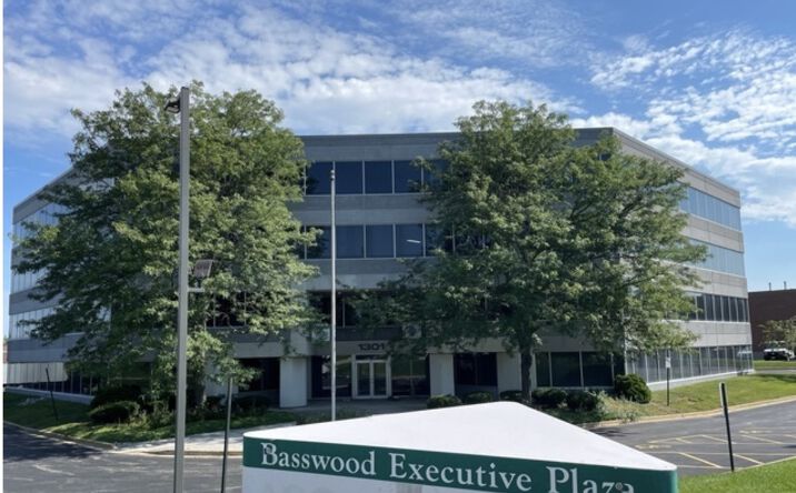 Pictures of Office property located at 1301 Basswood Road, Schaumburg, IL 60173 for sales - image #1