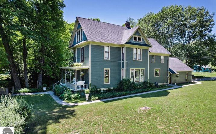Pictures of Hospitality property located at 2287 S Main Street, Central Lake, MI 49622 for sales - image #1