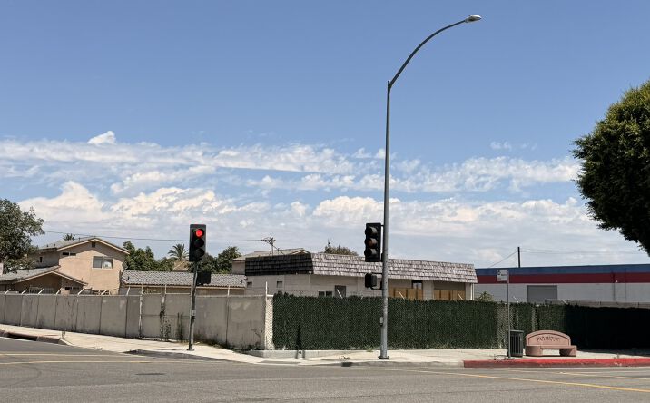 Pictures of Industrial, Mixed Use property located at 14006 Paramount Blvd, Paramount, CA 90723 for sales - image #1