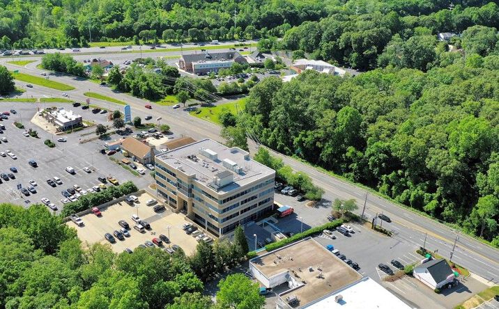 2191 Defense Highway, Crofton