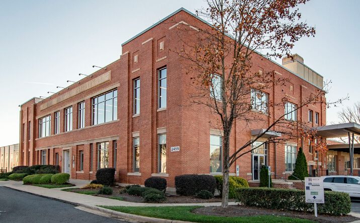 Pictures of Office property located at 2459 Wilkinson Boulevard, Charlotte, NC 28208 for sales - image #1