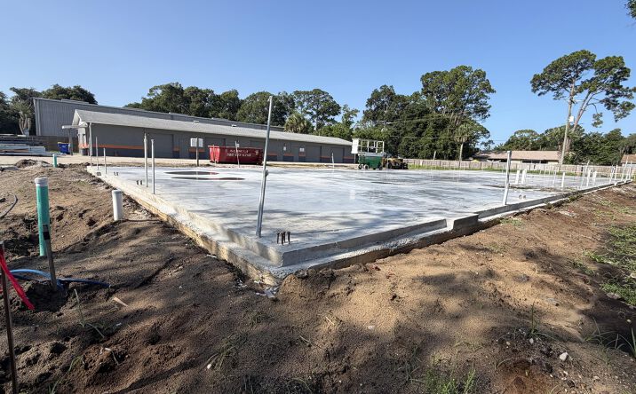 Pictures of Industrial, Retail, Office property located at 2724 Hibiscus Drive D, Edgewater, FL 32141 for sales - image #1