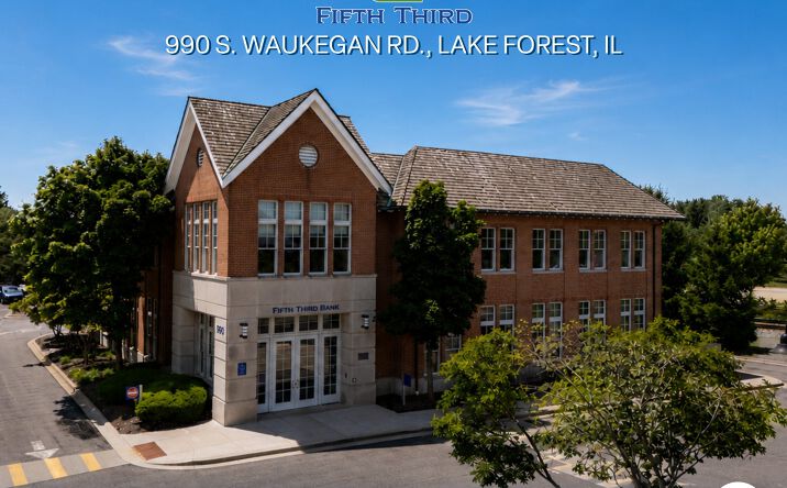 Pictures of Retail property located at 990 S. Waukegan Rd., Lake Forest, IL 60045 for sales - image #1