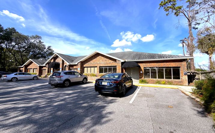 Pictures of Office property located at 125 W PINEVIEW ST, ALTAMONTE SPRINGS, FL 32714-2007 for sales - image #1