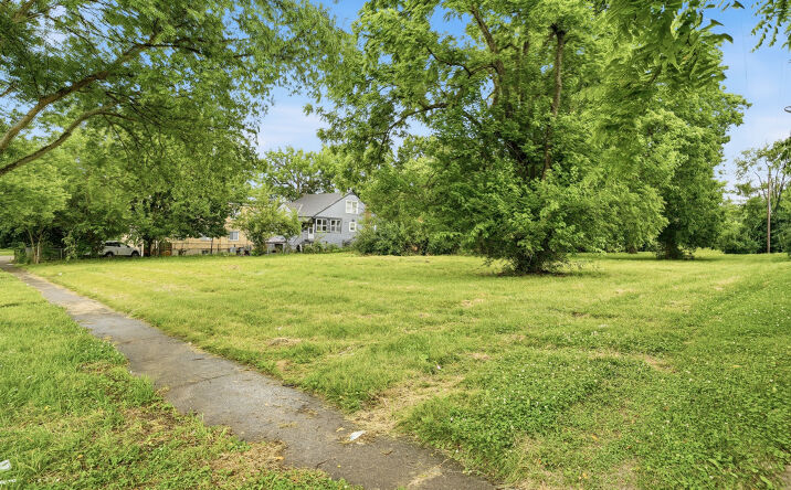 Pictures of Land, Multifamily property located at Towne Street, Cincinnati, OH 45216 for sales - image #1