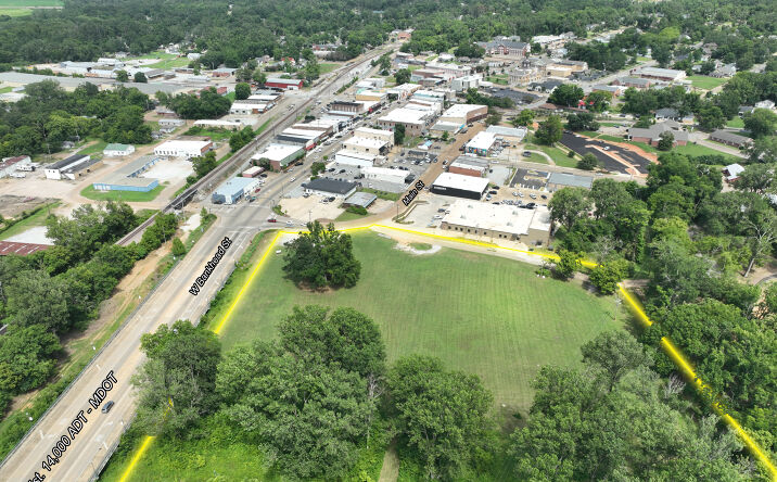 W Main St., New Albany