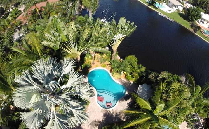 Pictures of Hospitality property located at 2209 NE 26TH ST, WILTON MANORS, FL 33305 for sales - image #1