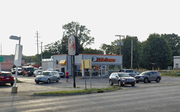 Pictures of Retail property located at 172 N RIVER AVE, HOLLAND, MI 49424-2153 for sales - image #1