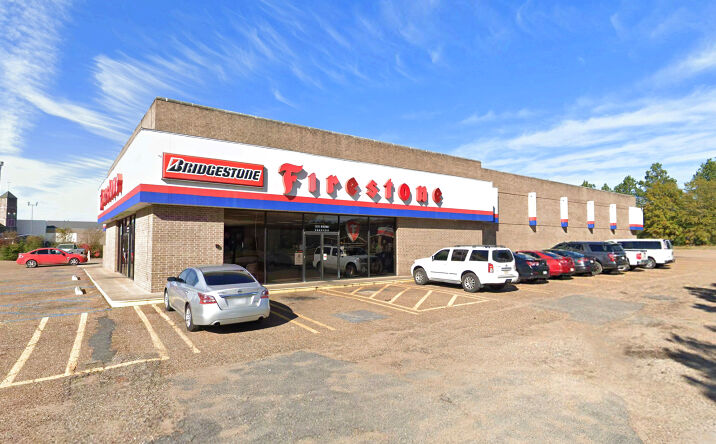 Pictures of Retail property located at 8902 JEWEL AVE, SHREVEPORT, LA 71118 for sales - image #1