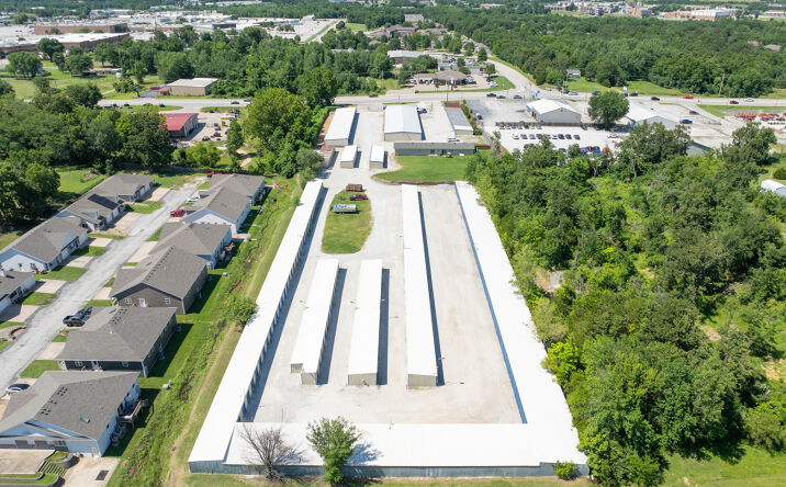 Pictures of Self Storage property located at 3402 East 7th Street, Joplin, MO 64801 for sales - image #1