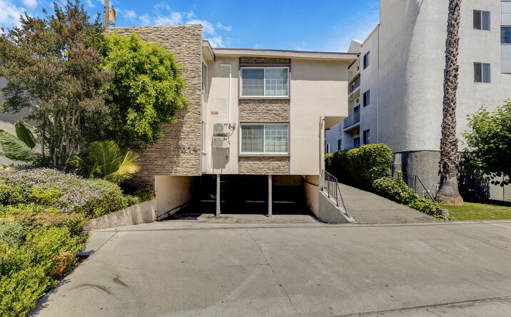 Pictures of Multifamily property located at 1814 Grismer, Burbank, CA 91504 for sales - image #1