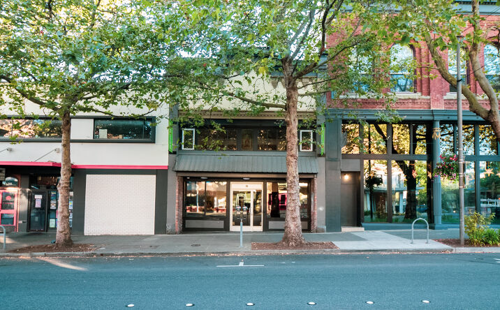 Pictures of Retail, Office property located at 204 West Holly Street, Bellingham, WA 98225 for sales - image #1
