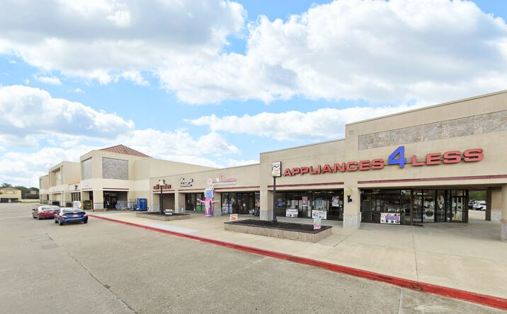 Pictures of Retail property located at 15226 George Oneal Road, Baton Rouge, LA 70817 for sales - image #1