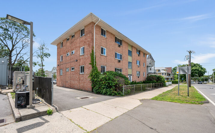 Pictures of Multifamily property located at 1795 N AVE, BRIDGEPORT, CT 06604 for sales - image #1
