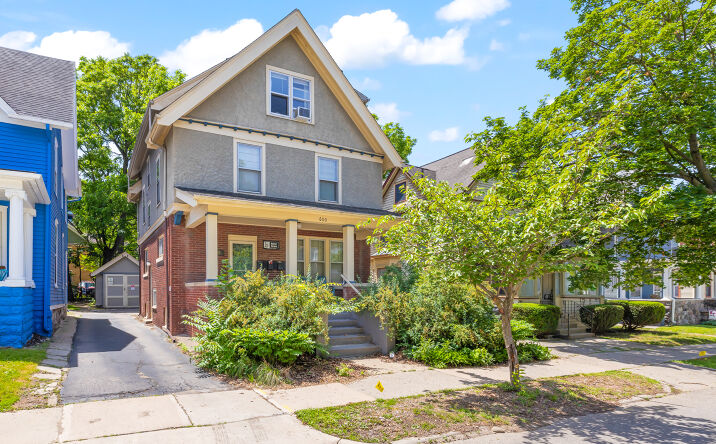 Pictures of Multifamily property located at 600 Catherine St, Ann Arbor, MI 48104 for sales - image #1