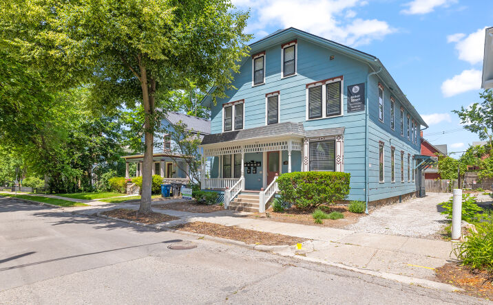 Pictures of Multifamily property located at 507 E Ann St, Ann Arbor, MI 48104 for sales - image #1