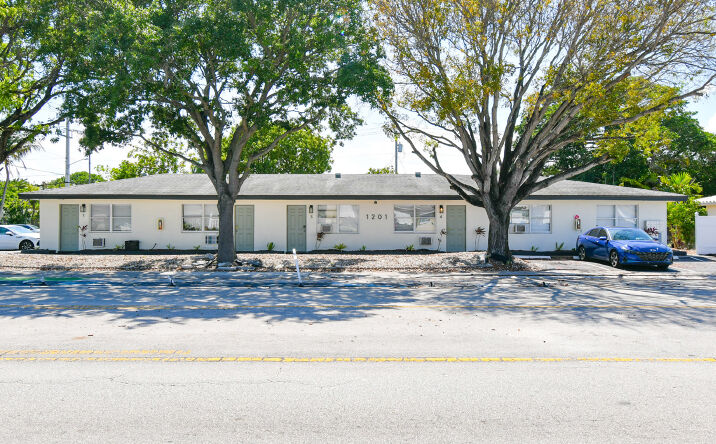 Pictures of Multifamily property located at 1201 NE 15TH AVE, FORT LAUDERDALE, FL 33304 for sales - image #1