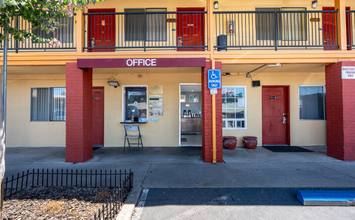 Pictures of Hospitality property located at 9515 FOLSOM BLVD, SACRAMENTO, CA 95827-1201 for sales - image #1