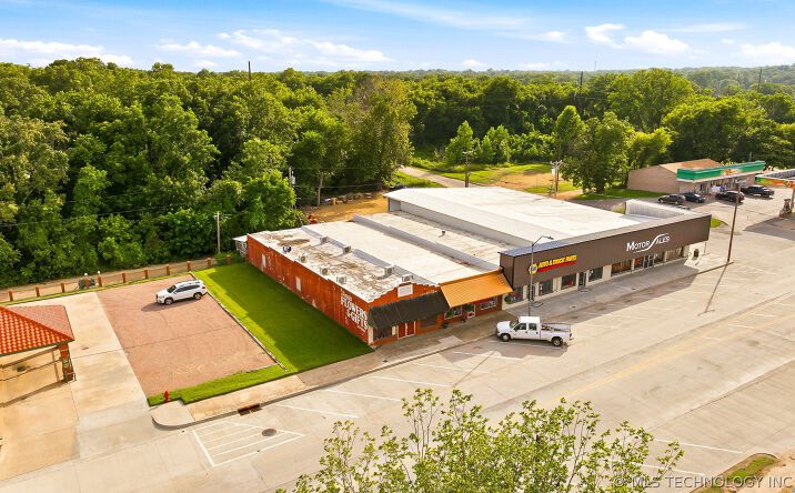 Pictures of Mixed Use property located at 110 E Main, Tishomingo, OK 73460 for sales - image #1