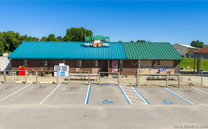 Pictures of Business for Sale, Retail property located at 6285 N State Hwy 7, Roach, MO 65787 for sales - image #1