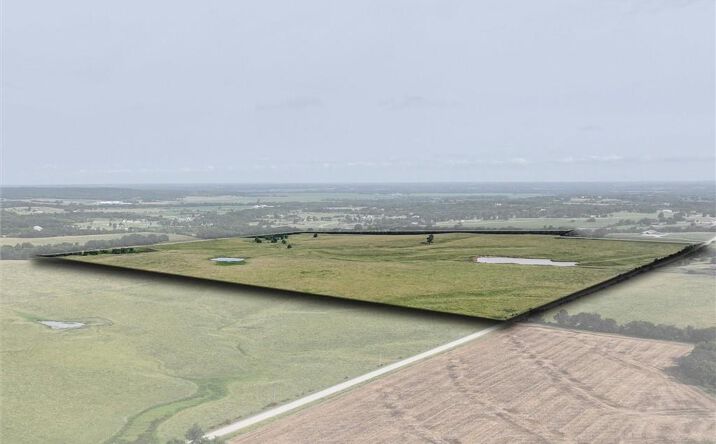 Pictures of Land property located at 2260 Louisiana Road, Ottawa, KS 66067 for sales - image #1