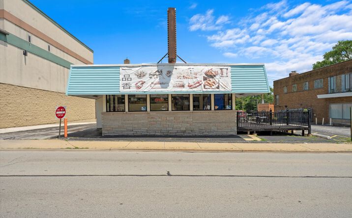 Pictures of Business for Sale, Office, Retail property located at 2923 Chicago Road, South Chicago Heights, IL 60411 for sales - image #1