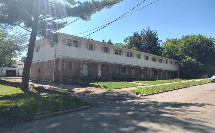 Pictures of Multifamily property located at 1830 Remington Road, Rockford, IL 61108 for sales - image #1