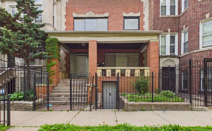 Pictures of Multifamily property located at 6020 S Vernon Avenue, Chicago, IL 60637 for sales - image #1