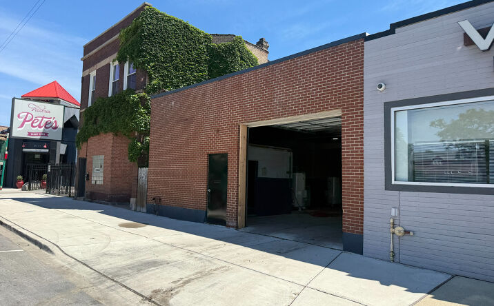 Pictures of Industrial property located at 3725 N Western Ave, Chicago, IL 60618 for sales - image #1